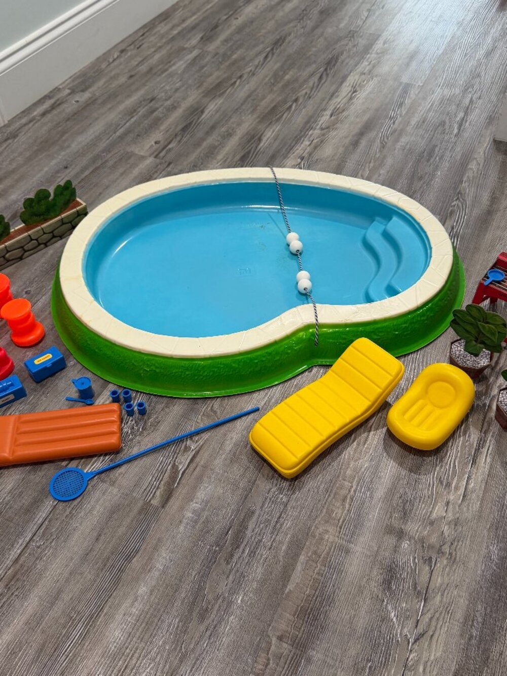 Vintage Empire Pool Playset Accessories Included for Barbie & Skipper Dolls 1976